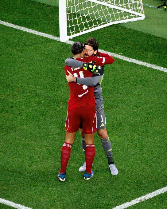 ue, 另一场比赛 ue, 另一场比赛