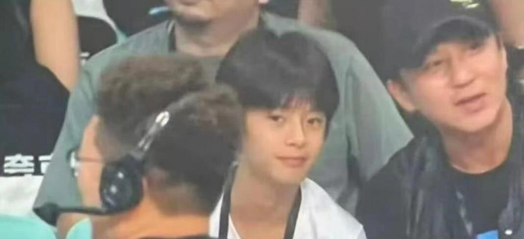 性格反差萌, 等等球场帅